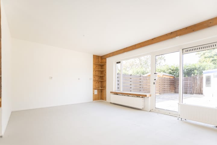 Photo 6 of Botter 84