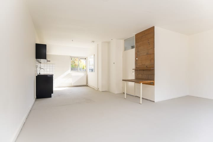 Photo 10 of Botter 84