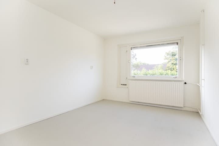 Photo 15 of Botter 84