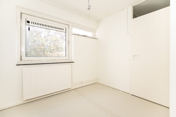 Photo 23 of Botter 84