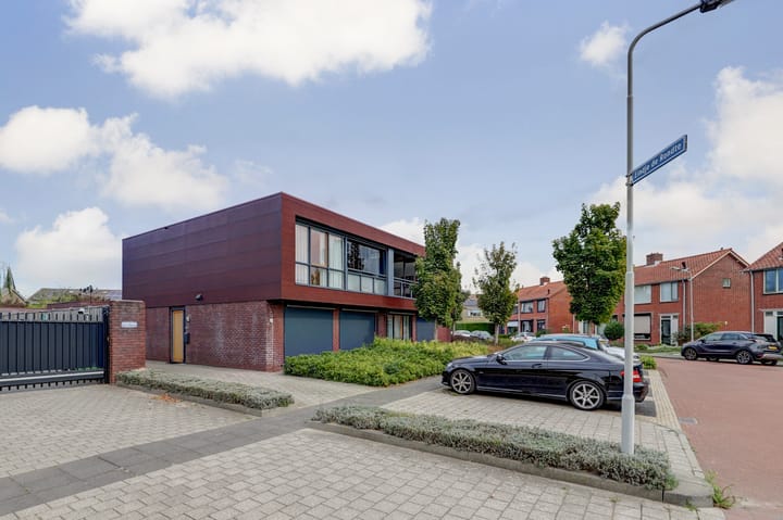 Photo 1 of Dirk Jan Blomstraat 19