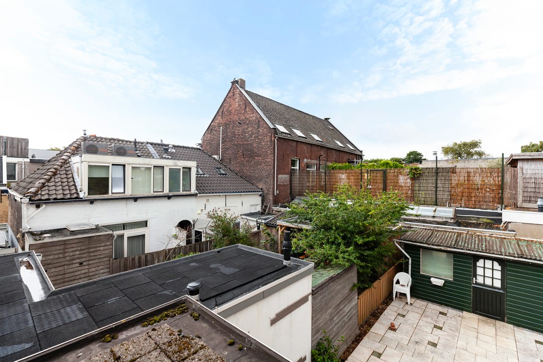 Photo 26 of Oosterstraat 32