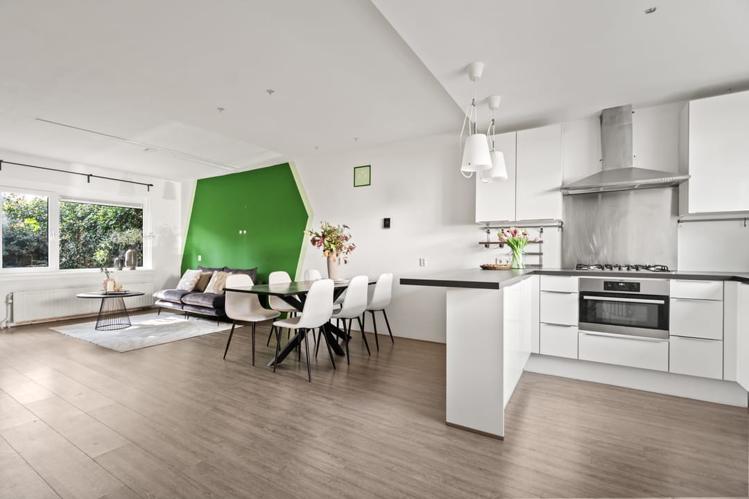 Photo 8 of Nieuwlichtstraat 46