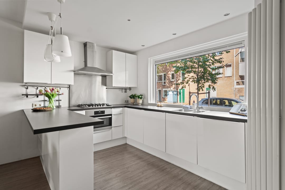 Photo 22 of Nieuwlichtstraat 46