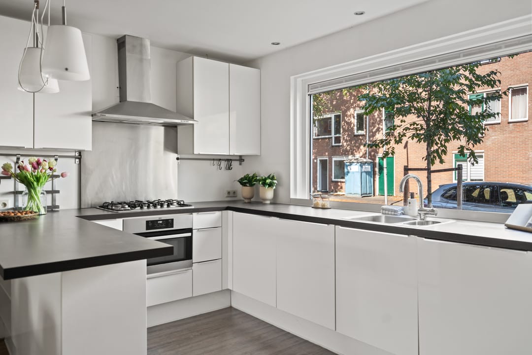 Photo 23 of Nieuwlichtstraat 46