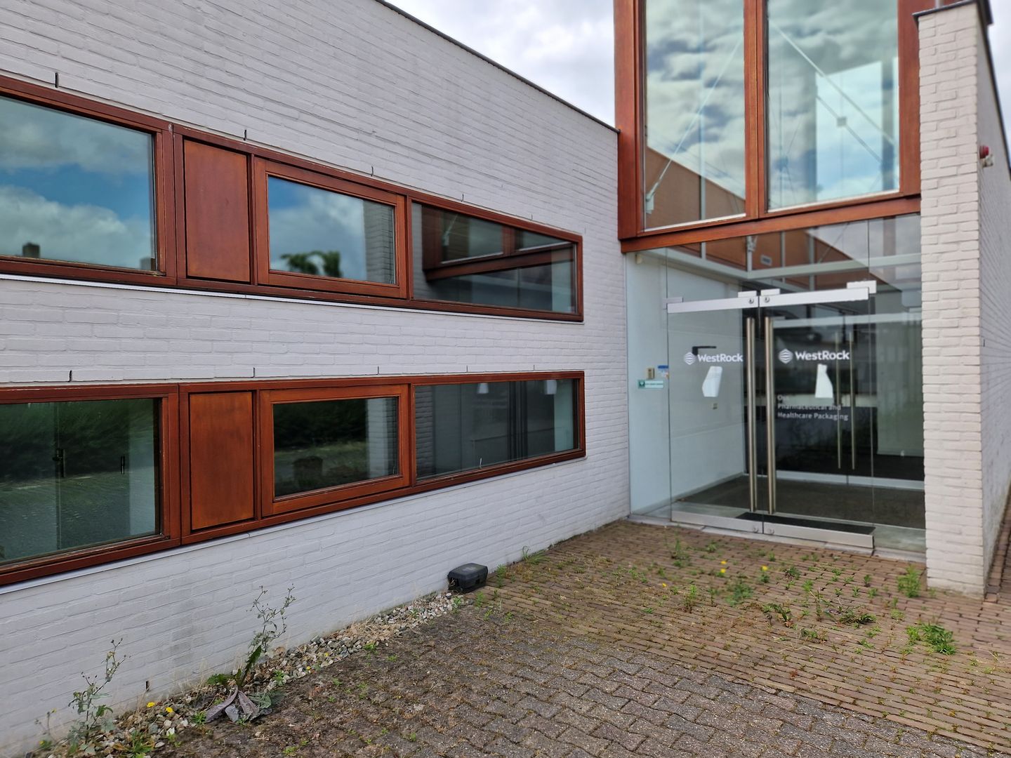 View photo 2 of Industriepark-Oost 7