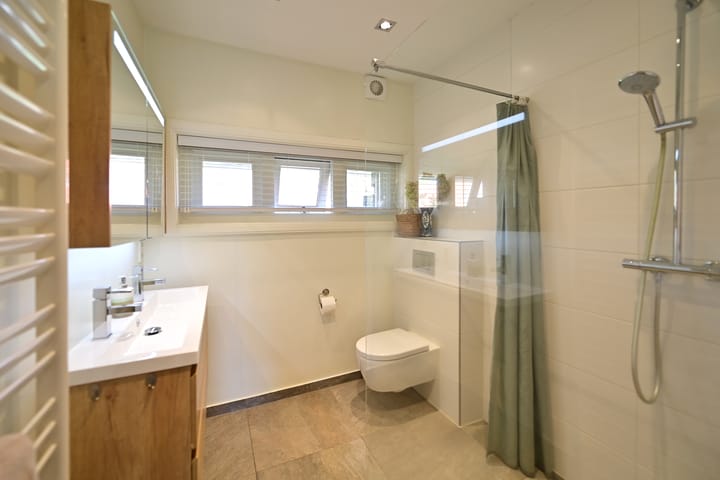 Foto 14 van Lothariuslaan 4