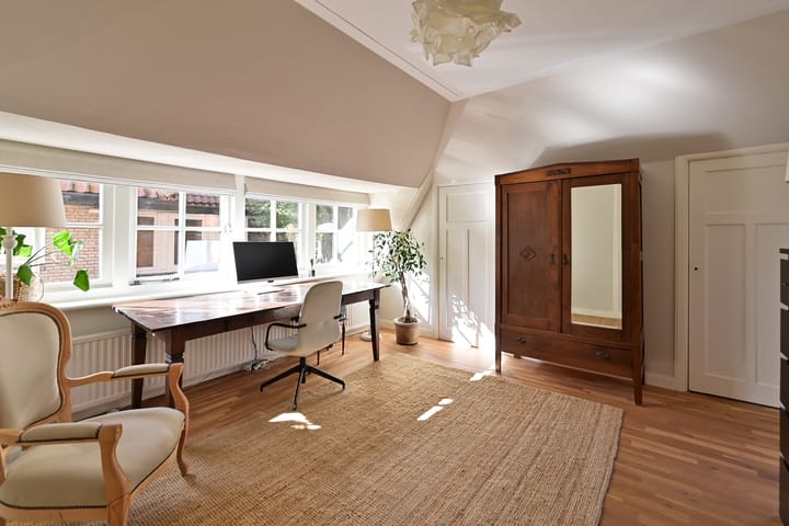 Foto 15 van Lothariuslaan 4