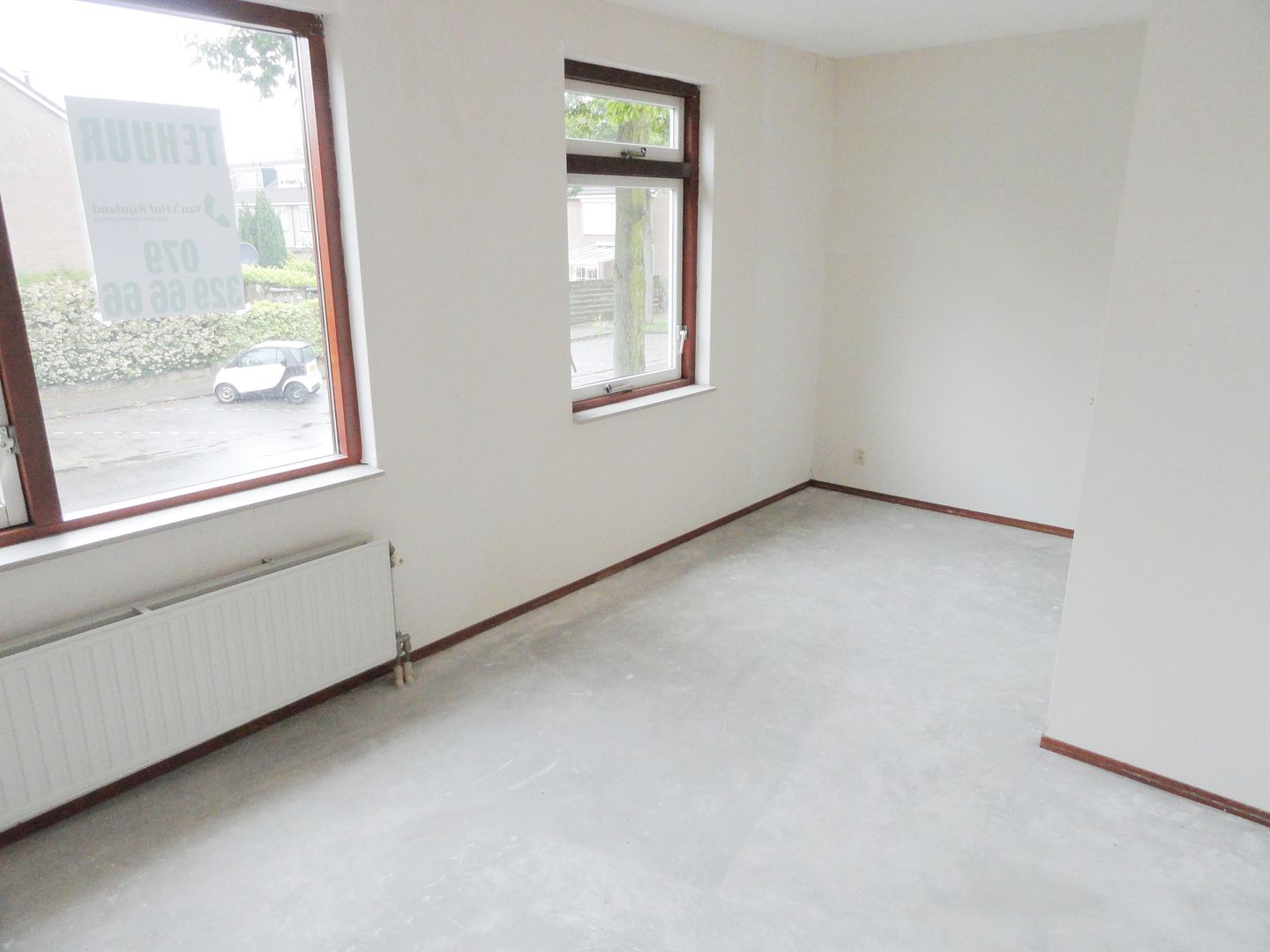 Foto 10 van Saturnusgeel 157