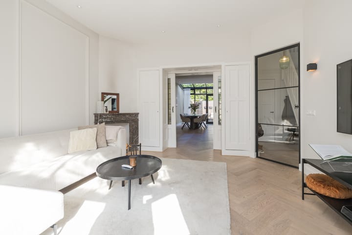 Photo 2 of Spaargarenstraat 31