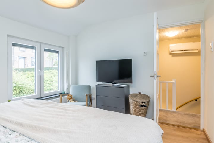 Photo 20 of Honingboomstraat 6