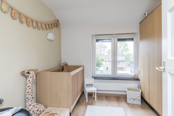 Photo 22 of Honingboomstraat 6