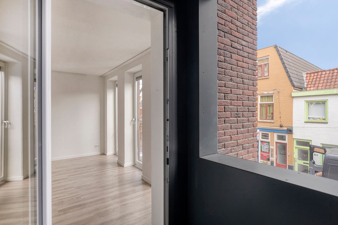 Photo 10 of Thomas a Kempisstraat 95-C