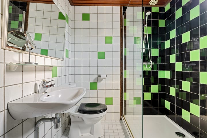 Photo 32 of Javastraat 43-A