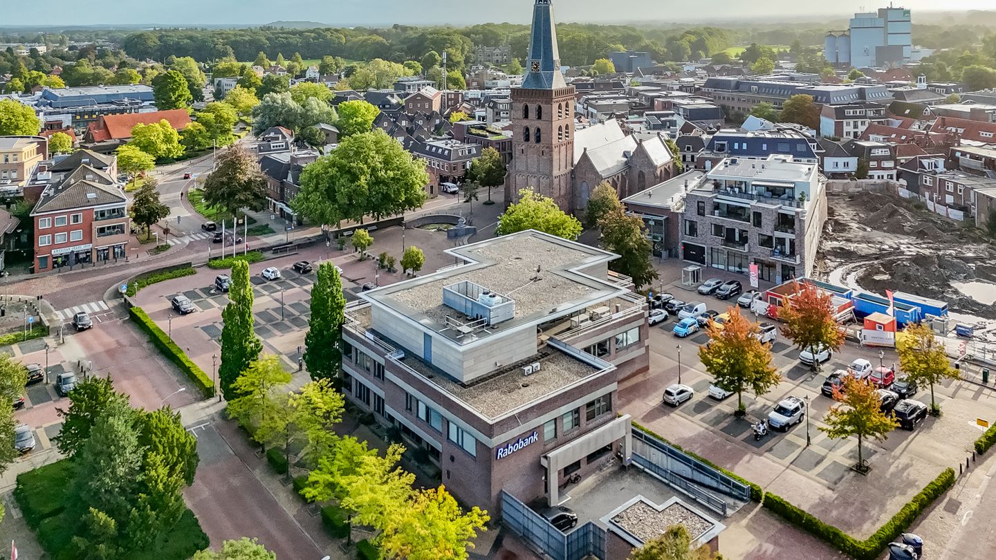 View photo 3 of Torenplein 2