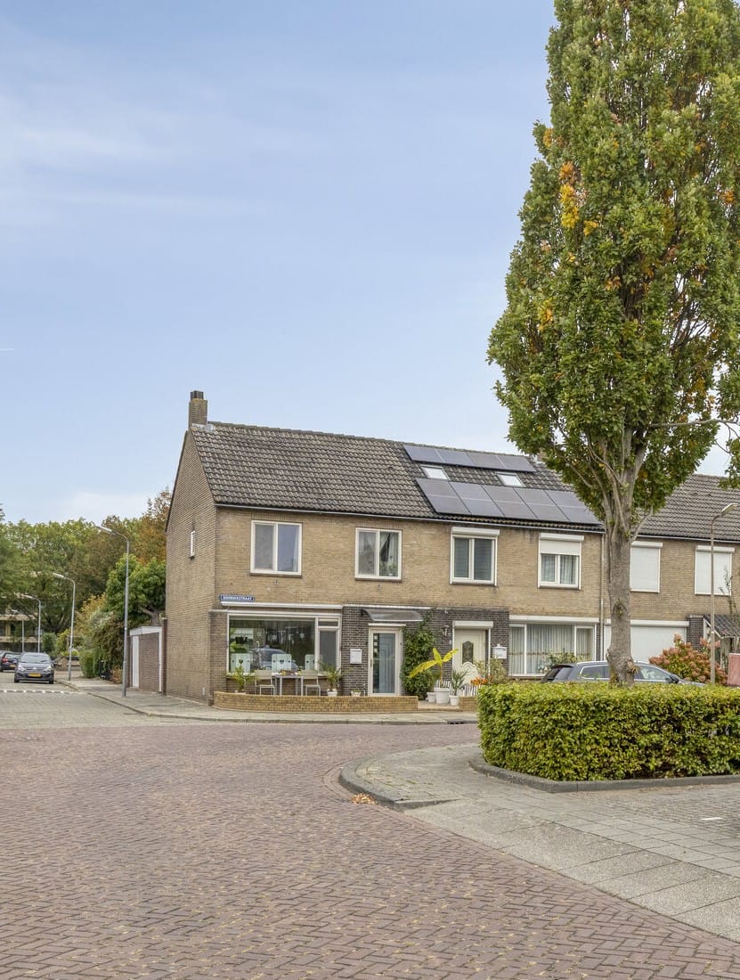 Photo 1 of Doornikstraat 2