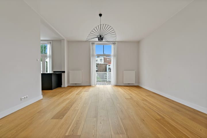 Photo 16 of Anna Paulownastraat 111-A