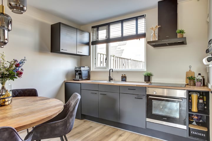 Photo 16 of Doorzwin 5105