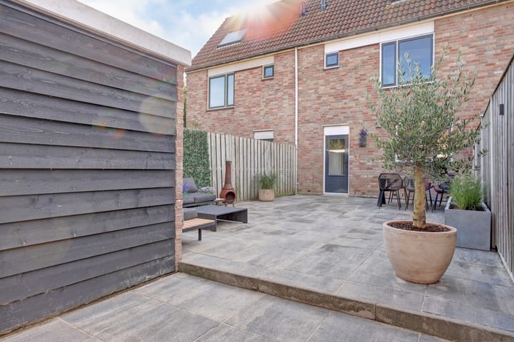 Photo 36 of Doorzwin 5105