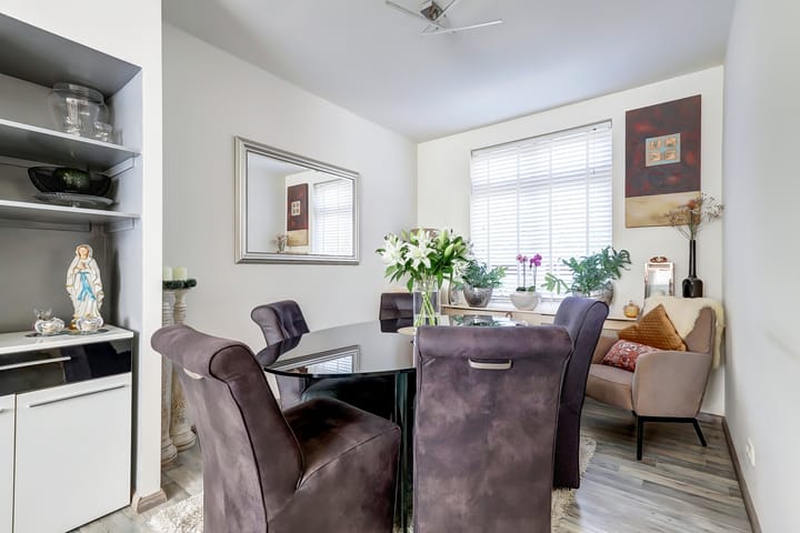 Photo 11 of van Wassenaerstraat 76-A