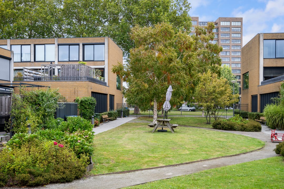 Photo 31 of Endenburg 8