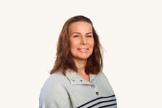 L. de Ridder - Office Manager