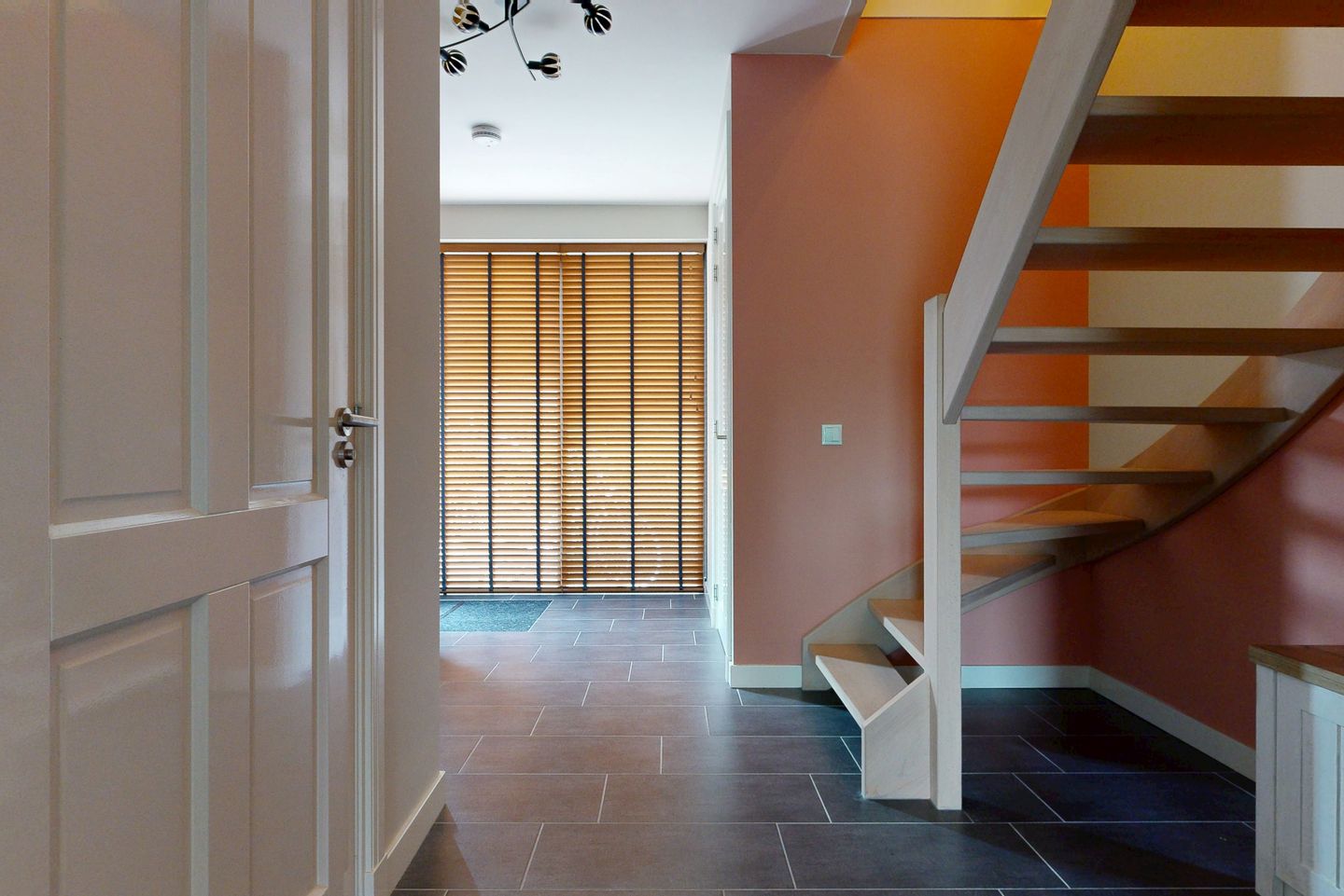 Foto 5 van Hoefsmid 8