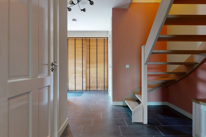 Foto 5 van Hoefsmid 8