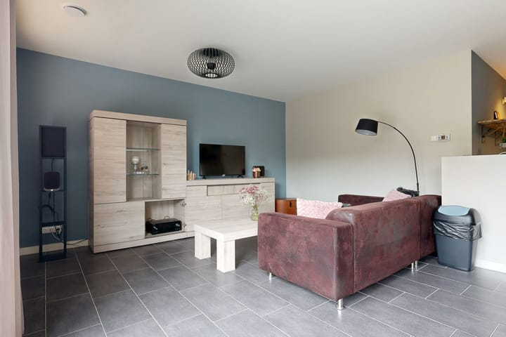 Foto 10 van Hoefsmid 8