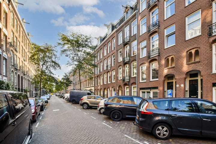 Foto 32 van Van Ostadestraat 12-1