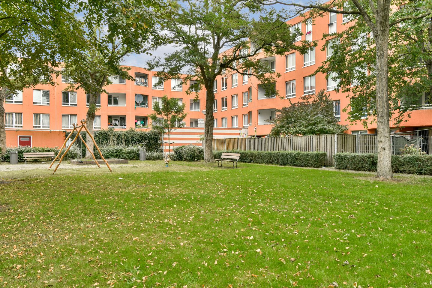 Photo 20 of Charlotte Brontéstraat 56