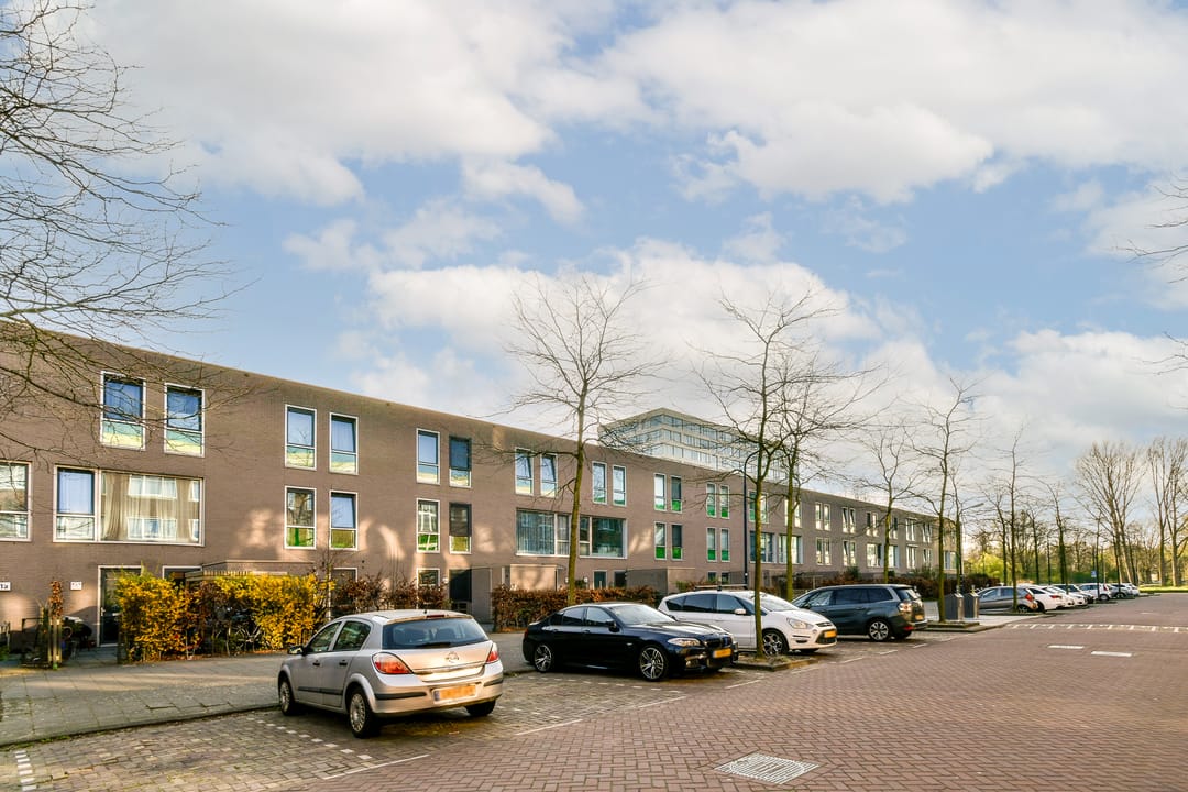 Photo 2 of Bart Poesiatstraat 23