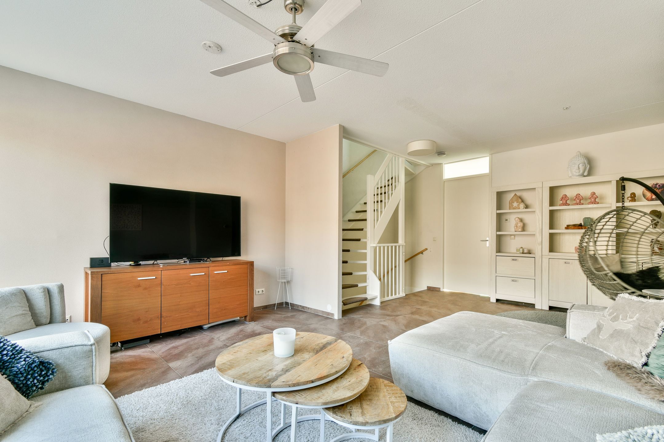 Photo 12 of Bart Poesiatstraat 23