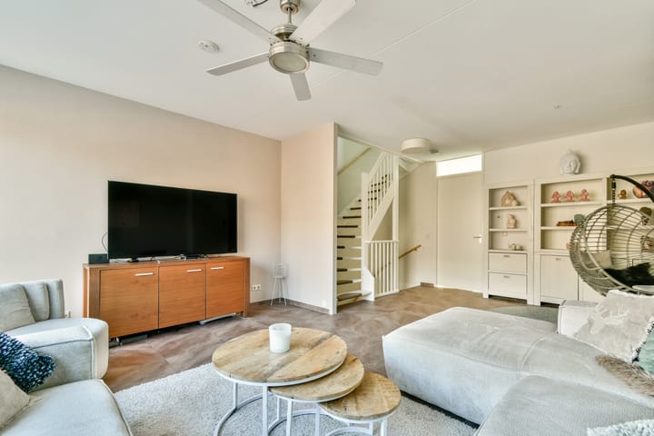 Foto 12 van Bart Poesiatstraat 23