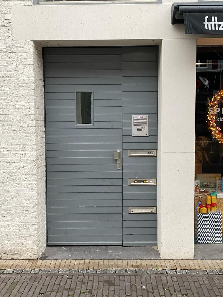 Foto 2 van Parade 24-B