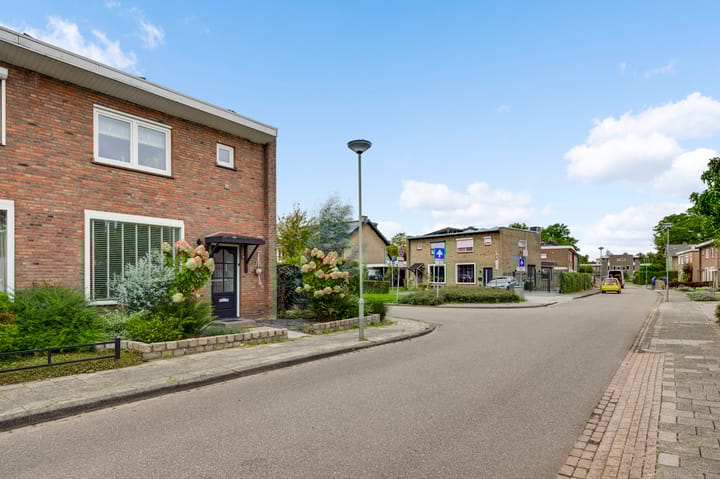 Foto 20 van Meidoornlaan 22