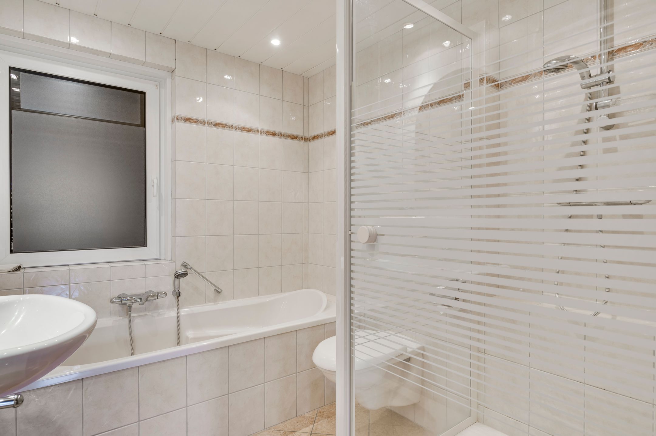 Foto 21 van Schout Kellenerstraat 129