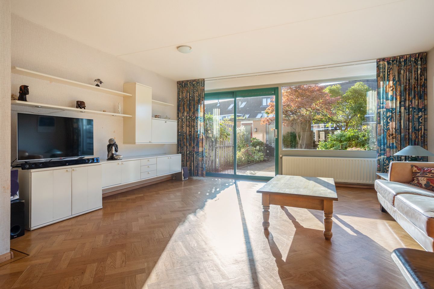 Photo 5 of Albast 16