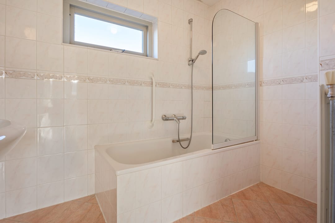 Photo 17 of Albast 16