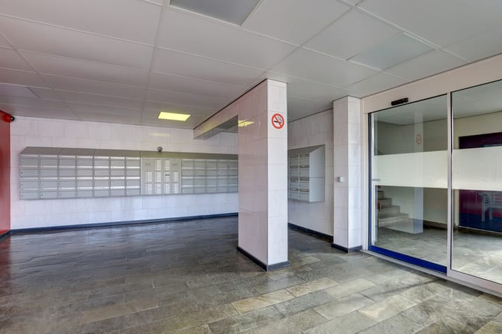 Photo 5 of Roosstraat 54