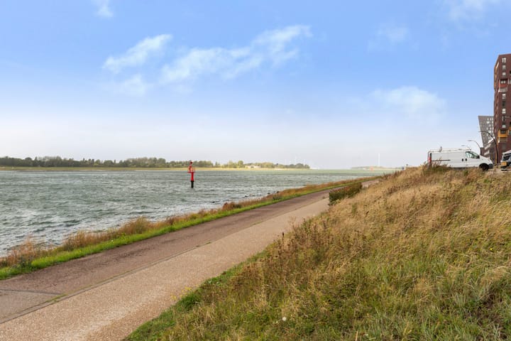 Photo 45 of Lichtboei 44