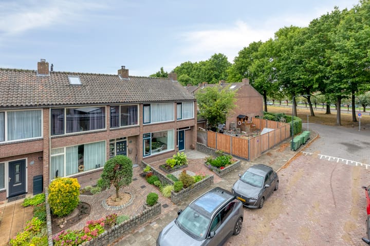 Foto 26 van Laurierstraat 65