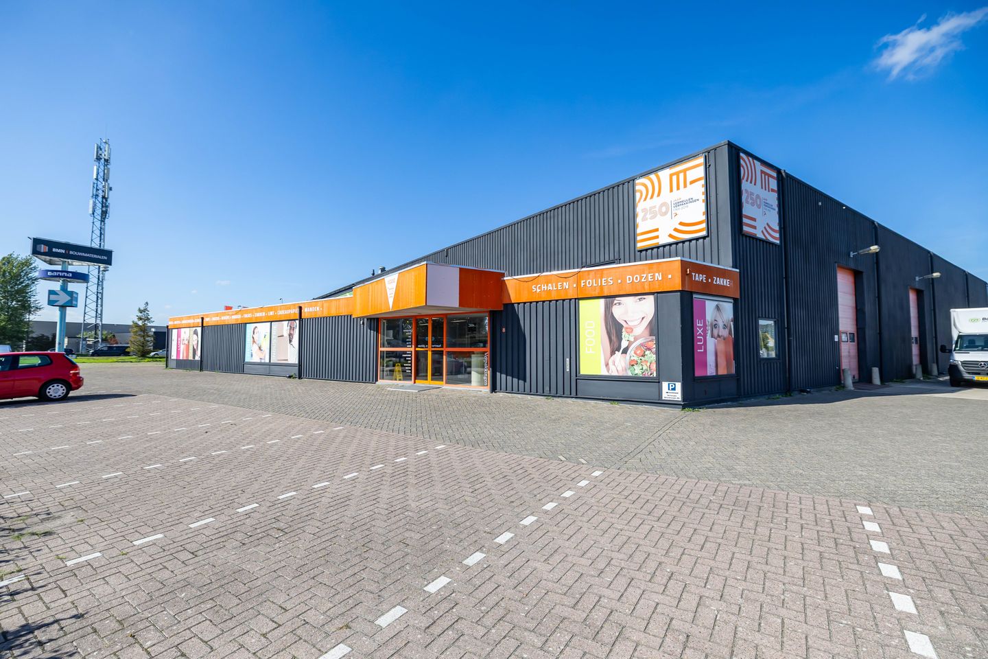 View photo 1 of Fahrenheitweg 8