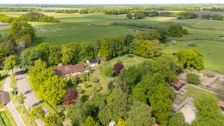 Photo 2 of Weenderstraat 22