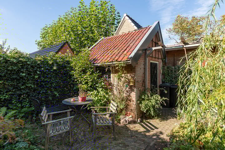 Foto 30 van Dr. P.J.H. Cuypersplein 25