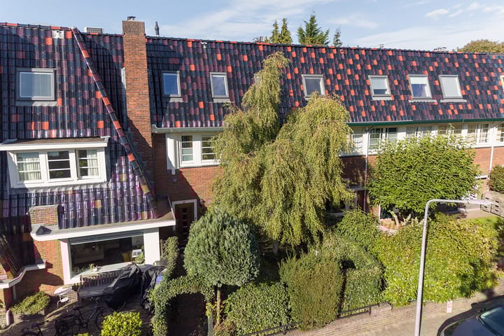 Foto 32 van Dr. P.J.H. Cuypersplein 25