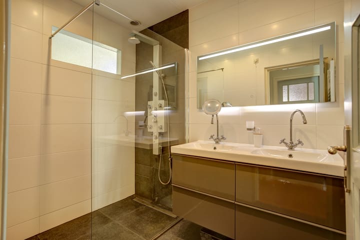 Foto 22 van Molenstraat 38