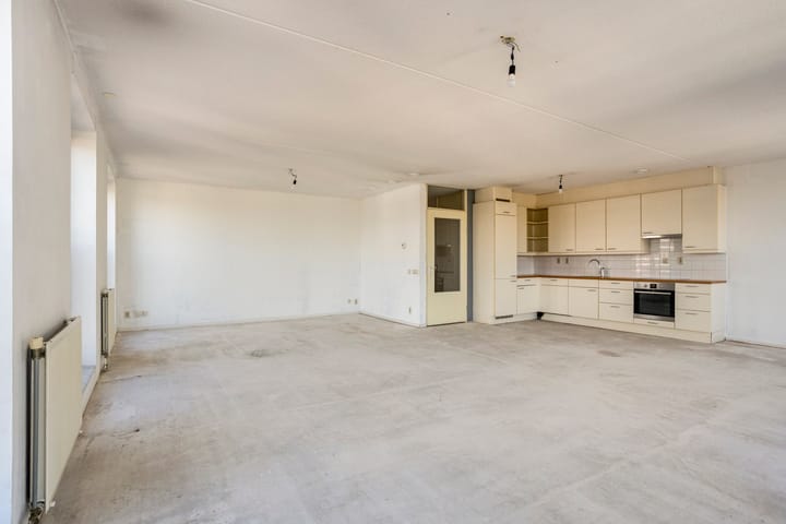 Foto 12 van Wolbrantskerkweg 110-F