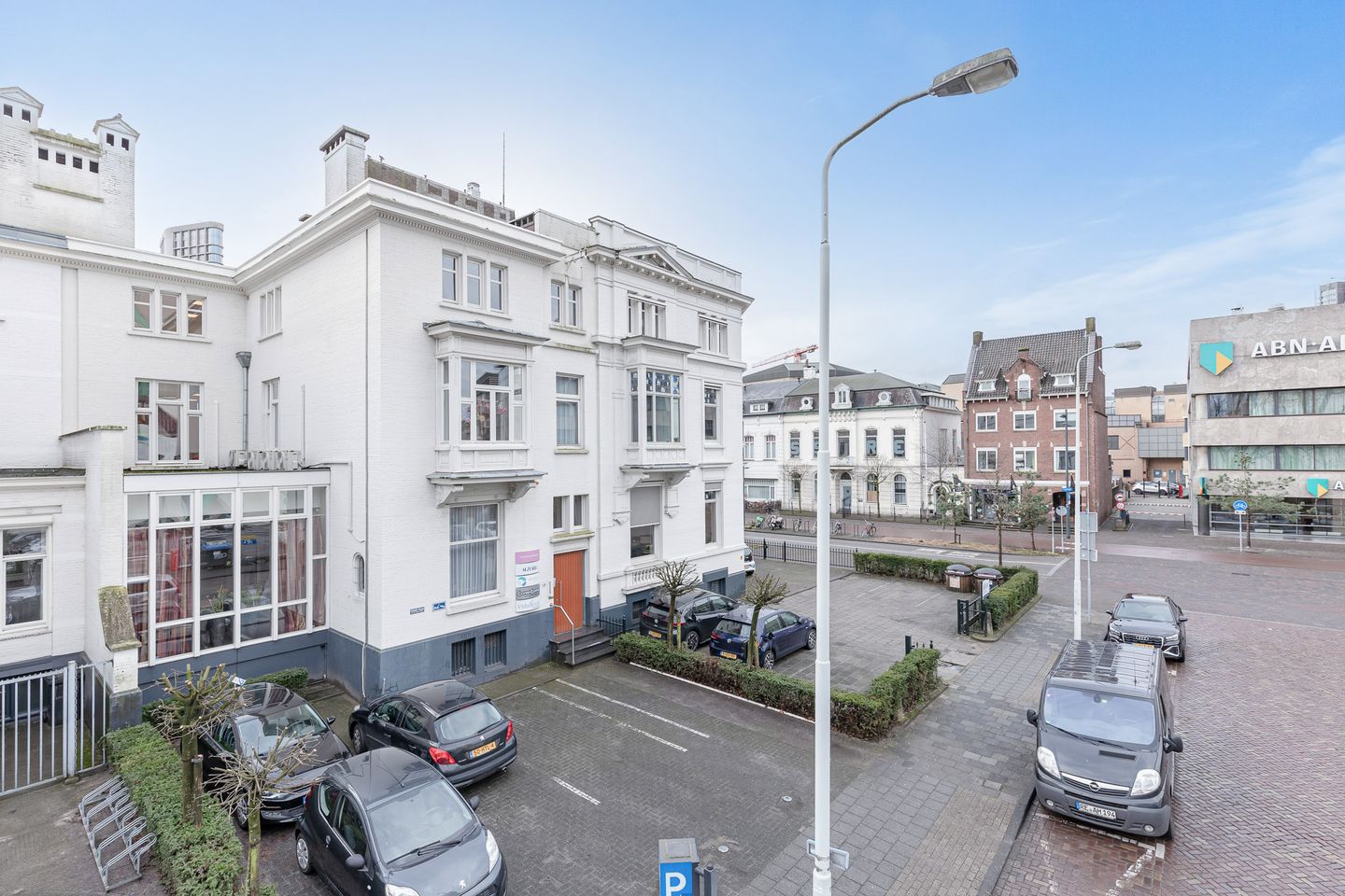 View photo 2 of Raiffeisenstraat 11