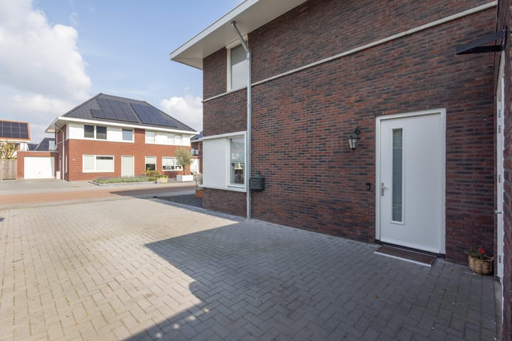 Photo 7 of Irisstraat 70